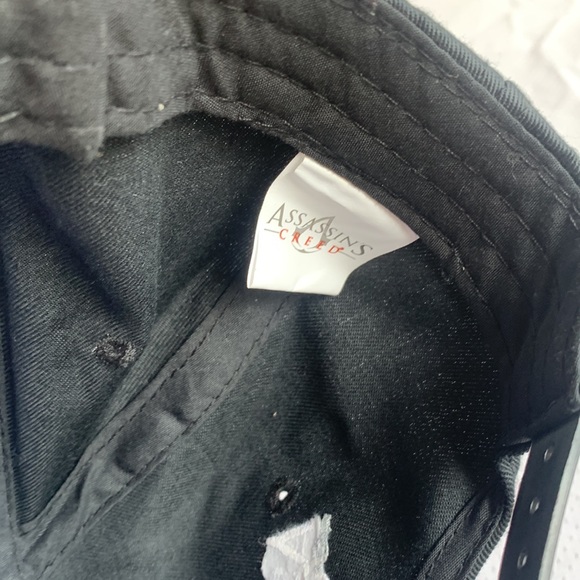 Assassins Creed Hat SnapBack Cap Ubisoft - Picture 3 of 4